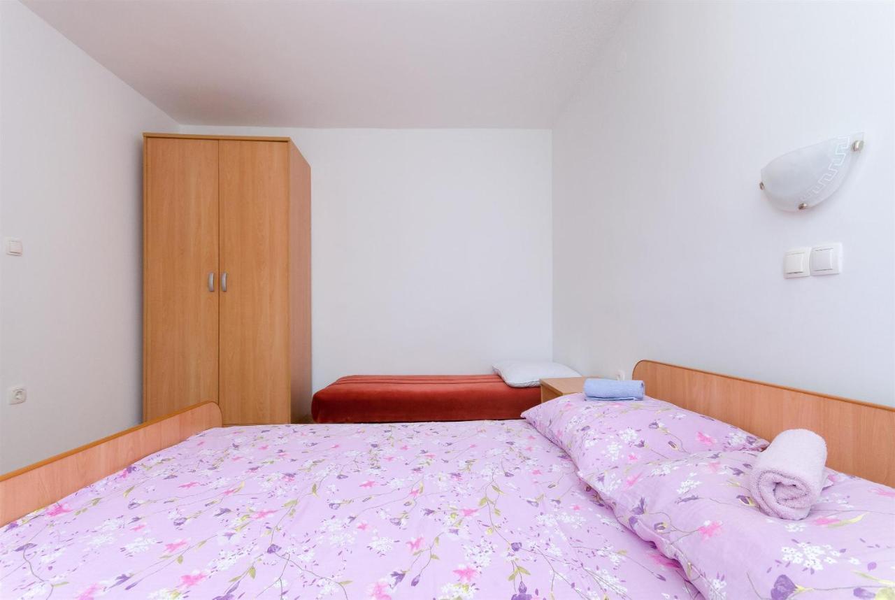 Apartments Ester ロパール エクステリア 写真